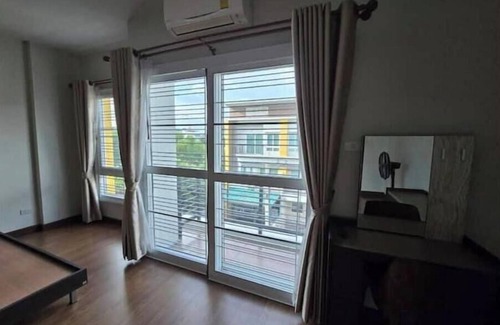 Srisa Chorakhe Noi Apartment | Cozy Stay near Suvarnabhumi Airport