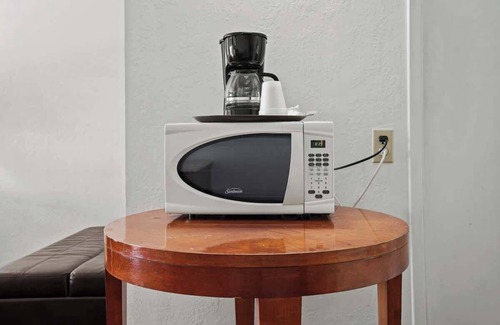 Fremont Apartment | (Cozy studio, 1BED, 1BA, No kitchen)