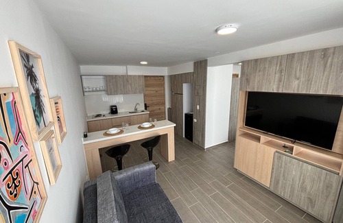 Cali Apartment | Cozy studio Cali with WiFi, AC, Pool