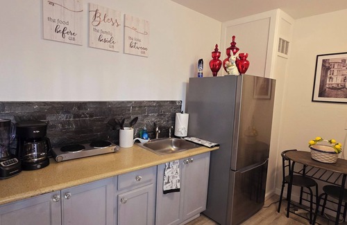 Enterprise Apartment | Cozy studio in delightful Las Vegas with WiFi, AC