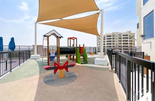 Al Hamra Village Apartment | Cozy Studio in RAK l Marina Views , Pool & Gym