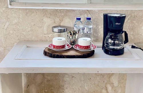 Ensanche Miramar Apartment | Cozy Studio Near the Sea plus Terrace Reliable Wifi and Equipped Kitchen.