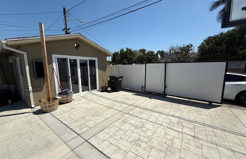 Bellflower Apartment | Cozy studio with WiFi and AC in nice Bellflower