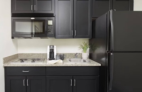 Capitol Hill Hotel | Cozy Suite Stay | 2 Units w/Onsite Dining | Near Cultural Sites!