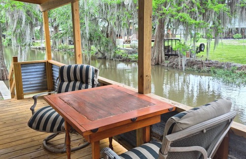 Pierre Part Cabin | Cozy Swamp Cabin in charming Pierre Part with AC, WiFi