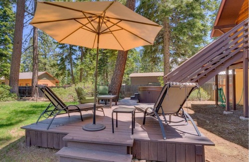 Carnelian Bay Cabin | Cozy Tahoe Cabin for Ski & Lake