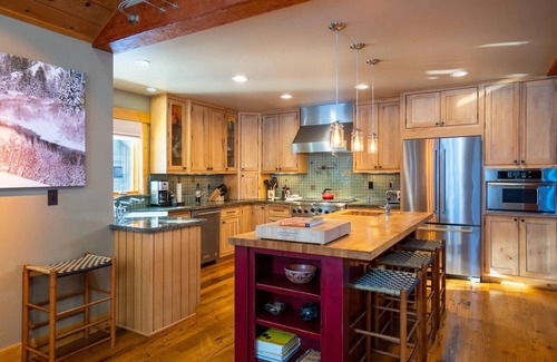 Truckee House | Cozy Tahoe Donner Cabin