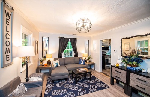 Lebanon Cottage | Cozy Time Cottage Lake Williams, CT