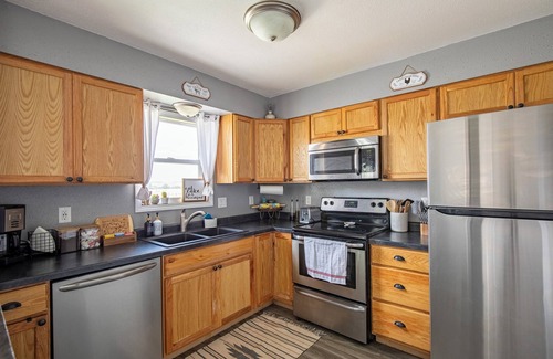 Glenrock House | Cozy townhouse in Glenrock, WY.