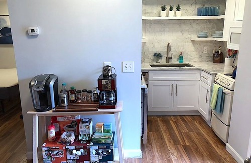 Sobro Condo | Cozy & Updated 1Br Studio - Downtown Nashville