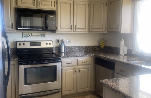 St. George Condo | Cozy updated Las Palmas Family Paradise Retreat