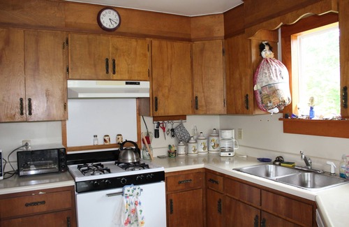 Glen Cove House | Cozy Upstairs Apartment Near Ocean.