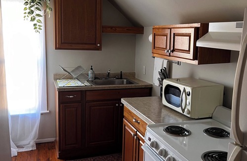 Cape Girardeau House | Cozy upstairs unit in Cape Girardeau