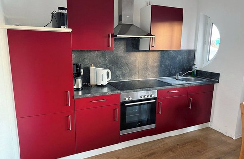 Steinbeckervorstadt Apartment | Cozy vacation apartment at the marina, short walk to the city center