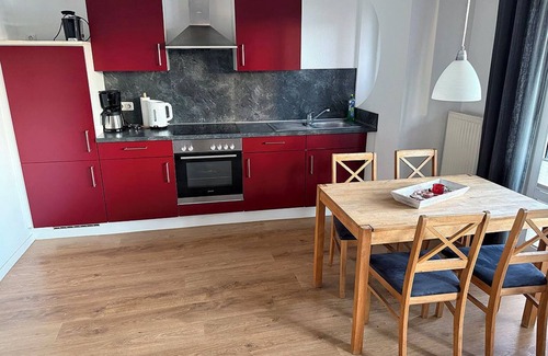 Steinbeckervorstadt Apartment | Cozy vacation apartment at the marina, short walk to the city center