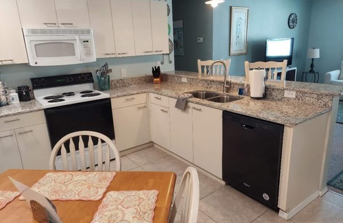 The Villages House | Cozy Villages villa, 2 bed, 2 bath. Great Location