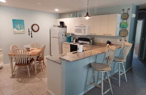 The Villages House | Cozy Villages villa, 2 bed, 2 bath. Great Location