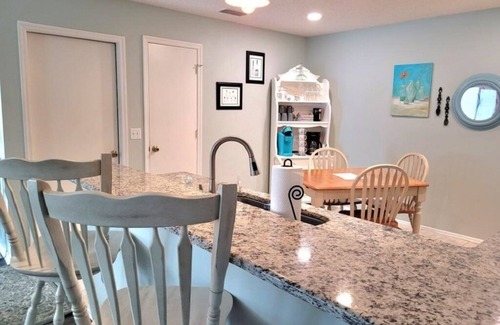 The Villages House | Cozy Villages villa, 2 bed, 2 bath. Great Location