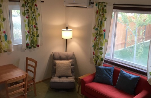 Bishop House | Cozy West Bishop Duplex, Short Stroll to Downtown