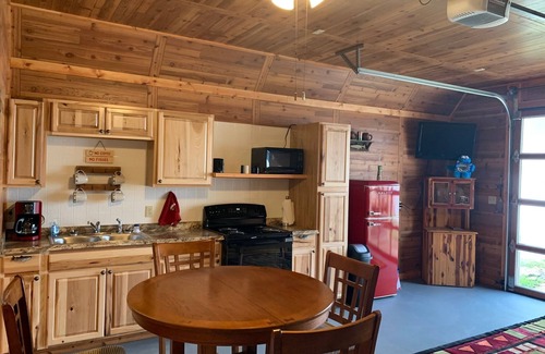 Norfork Cottage | Cozy White River Cabin, perfect for a couple's getaway or fishing trip!