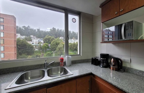 Financial District Apartment | Cozy with excellent views of the city, mountains, swimming pool, financial center park