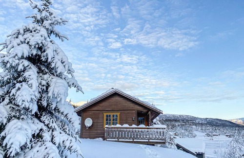 Sykkylven House | Cozy wooden cottage in a quiet location and close to several lakes.