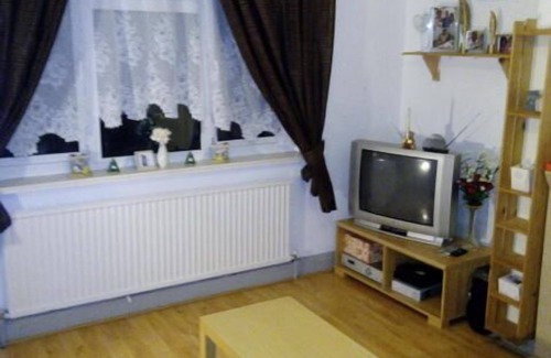 Custom House Apartment | Cozy2bed Apartment Near City Center