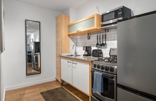 Ardmore Apartment | (CPC) Rare Find - Secluded Studio w/Free Parking