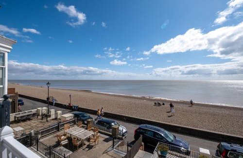 Aldeburgh House | Crags Nest