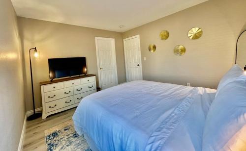 North Las Vegas House | Craig Ranch HomeShare Retreat