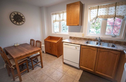 Collingwood House | Cranbrook at Royalton Lane