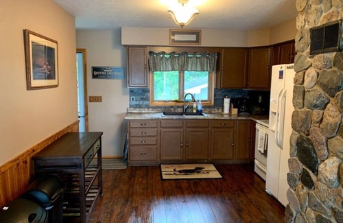 Pickerel House | Crane Lake, WI Retreat