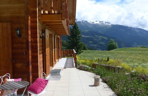 Randogne Ski Chalet | Crans Montana - Large and modern chalet with stunning views in a quiet setting
