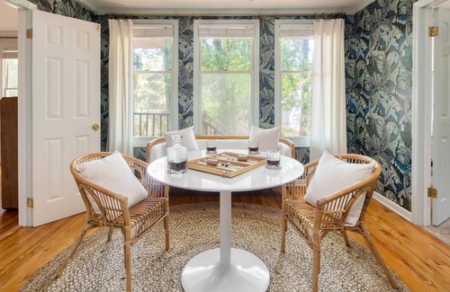 Twin Oaks House | Crawdad by AvantStay | Isle of Palms Home w/ BBQ