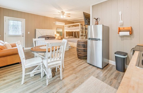 LaGrange House | Creek Lodge - LaGrange's Best Kept Secret