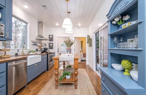 Saint Joe Cottage | Creek Treehouse Atrium Hot Tub Buffalo