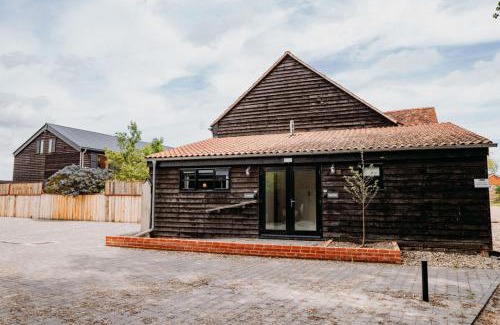 Burnham-on-Crouch Cabin | Creeksea Place Barns