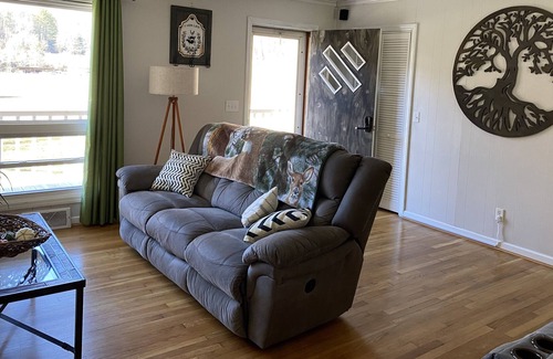 Sylva House | Creekside Bear Haven