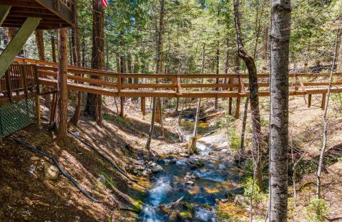 Camp Connell House | Creekside Cabin By Calaveras Big Trees State Park
