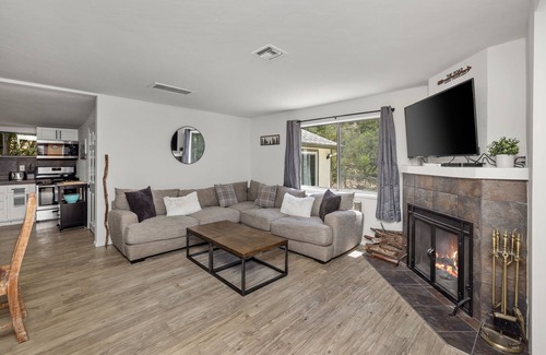 Prescott House | Creekside Getaway by Downtown