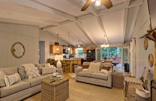 Sky Valley Cottage | Creekside Hideaway is private with no steps close to the golf course/clubhouse