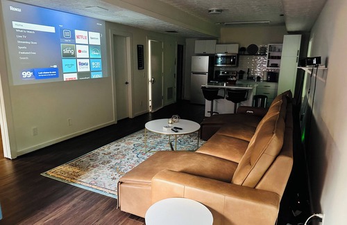 Roswell Apartment | Creekside Large 1 Bd Basement Apt in Roswell