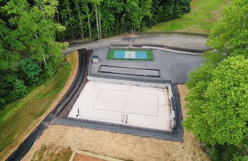 Balsam Grove Cabin | Creekside Yurt - The Whisperer