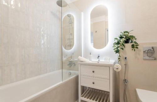 Mokotow Apartment | Creme De La Creme 2 Bedroom Apartment Mokotow
