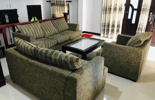 Wanchawala Villa | Crescent Villa