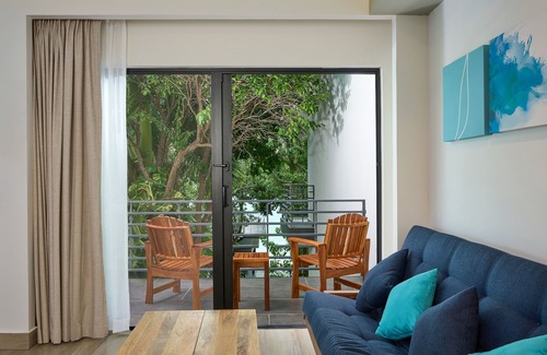 Chetumal Hotel | Cristalino Lagoon Front Hotel Restaurant & SPA