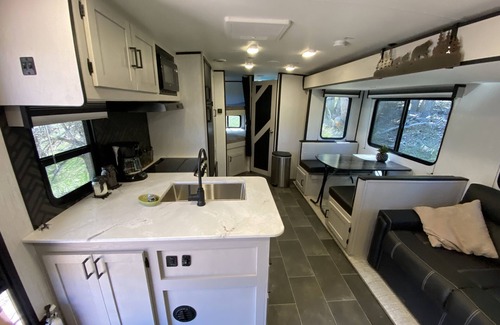 Deadwood House | Crook Mountain View rental