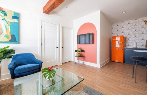 Westside House | Crosley Suite | Just Blocks to King Street!