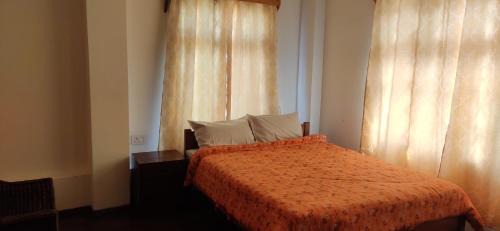 Shillong Bed & Breakfast | Crossroad