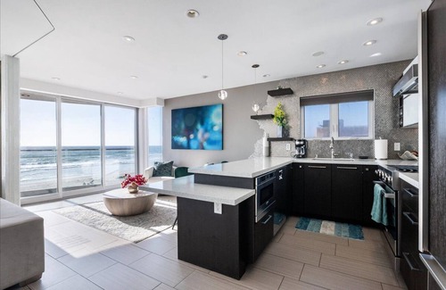 San Diego House | Crown Jewel in Mission Beach at Ocean Front Walk